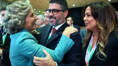 Lei das Finanças Locais e descentralização marcam congresso da ANMP em Viana 